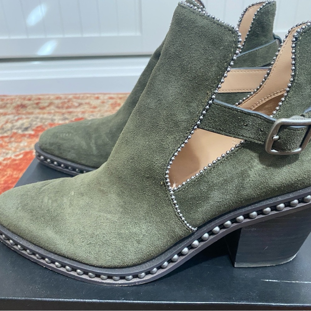 Women’s Olive Suede Bootie Size 8B